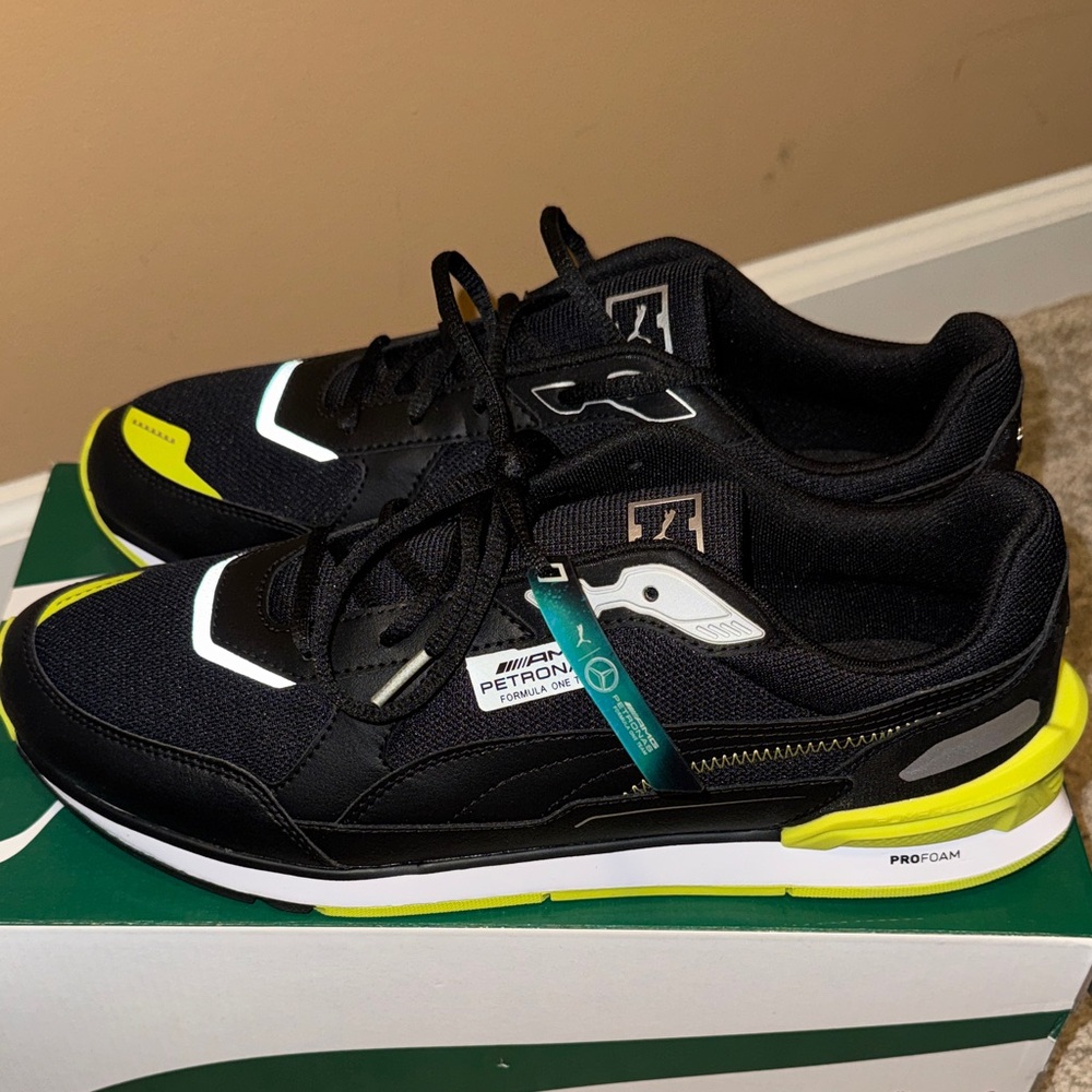 🔥Puma Men's Low Racer MAPF1 Sneakers - Mercedes Edition🔥